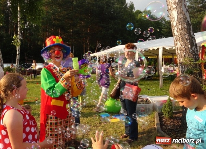 Zdjęcie w galerii na portalu naszraciborz.pl: Na zielonej trawce z Crazy Club! wiadomości z regionu