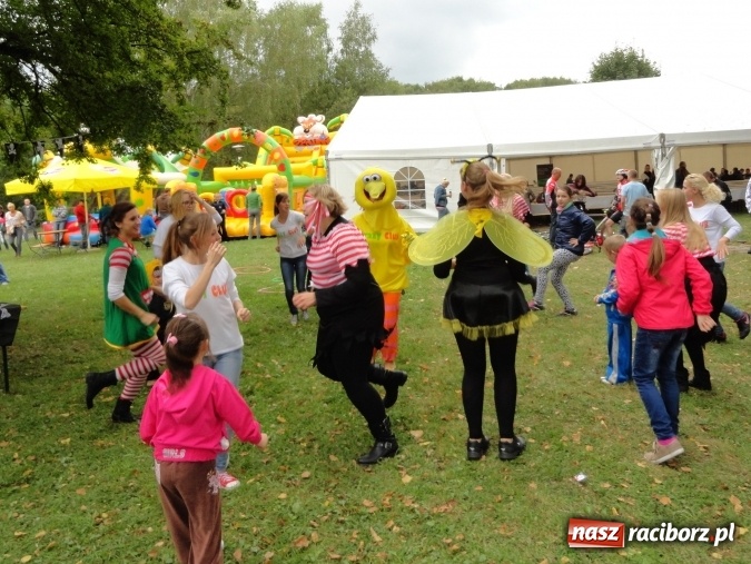 Zdjęcie w galerii na portalu naszraciborz.pl: Na zielonej trawce z Crazy Club! wiadomości z regionu