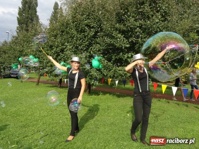 Zdjęcie w galerii na portalu naszraciborz.pl: Na zielonej trawce z Crazy Club! wiadomości z regionu