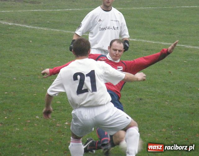 Zdjęcie w galerii na portalu naszraciborz.pl: Dwa gole w doliczonym czasie gry wiadomości z regionu