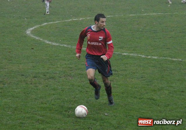 Zdjęcie w galerii na portalu naszraciborz.pl: Dwa gole w doliczonym czasie gry wiadomości z regionu