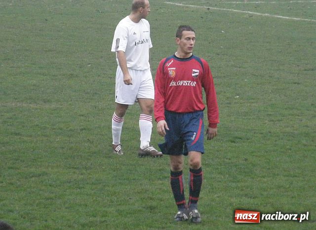 Zdjęcie w galerii na portalu naszraciborz.pl: Dwa gole w doliczonym czasie gry wiadomości z regionu