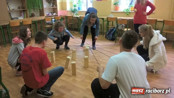 Zdjęcie w galerii na portalu naszraciborz.pl: Goście z SP 18 w Gimnazjum nr 5  wiadomości z regionu