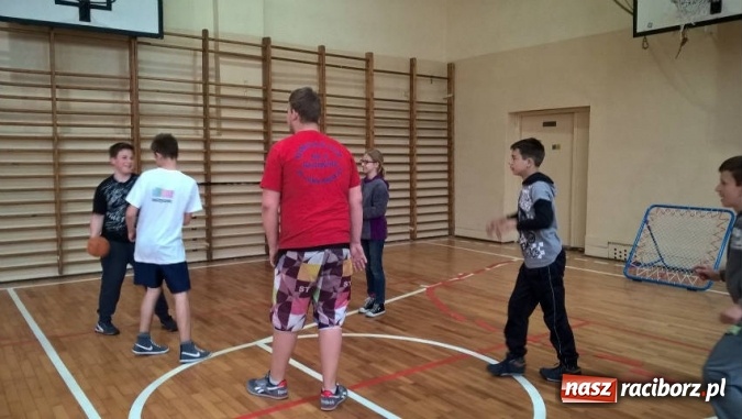 Zdjęcie w galerii na portalu naszraciborz.pl: Goście z SP 18 w Gimnazjum nr 5  wiadomości z regionu