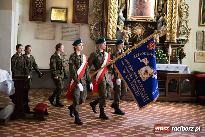 Zdjęcie w galerii na portalu naszraciborz.pl: Podhalańczycy w Raciborzu - FOTOREPORTAŻ z obchodów 25-lecia Straży Granicznej wiadomości z regionu