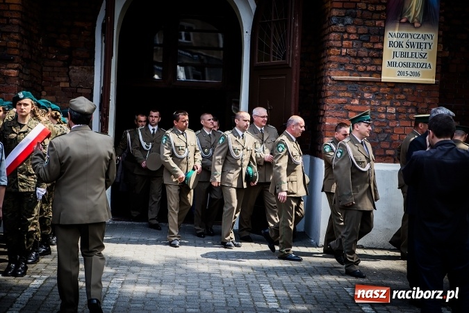 Zdjęcie w galerii na portalu naszraciborz.pl: Podhalańczycy w Raciborzu - FOTOREPORTAŻ z obchodów 25-lecia Straży Granicznej wiadomości z regionu