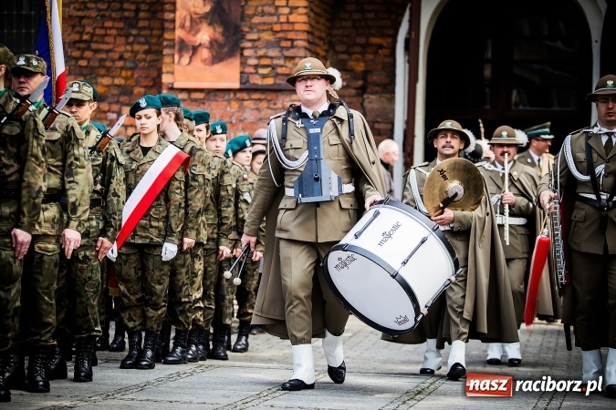Zdjęcie w galerii na portalu naszraciborz.pl: Podhalańczycy w Raciborzu - FOTOREPORTAŻ z obchodów 25-lecia Straży Granicznej wiadomości z regionu