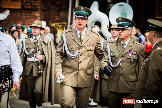 Zdjęcie w galerii na portalu naszraciborz.pl: Podhalańczycy w Raciborzu - FOTOREPORTAŻ z obchodów 25-lecia Straży Granicznej wiadomości z regionu