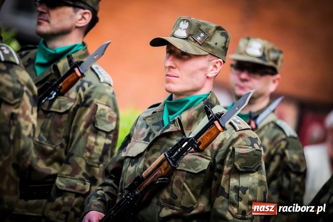 Zdjęcie w galerii na portalu naszraciborz.pl: Podhalańczycy w Raciborzu - FOTOREPORTAŻ z obchodów 25-lecia Straży Granicznej wiadomości z regionu