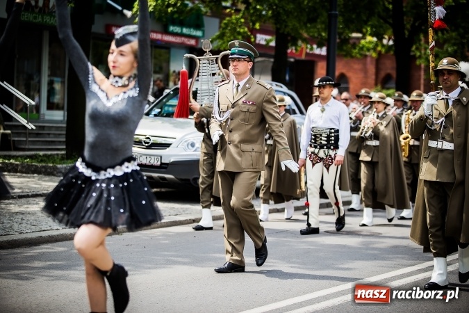Zdjęcie w galerii na portalu naszraciborz.pl: Podhalańczycy w Raciborzu - FOTOREPORTAŻ z obchodów 25-lecia Straży Granicznej wiadomości z regionu