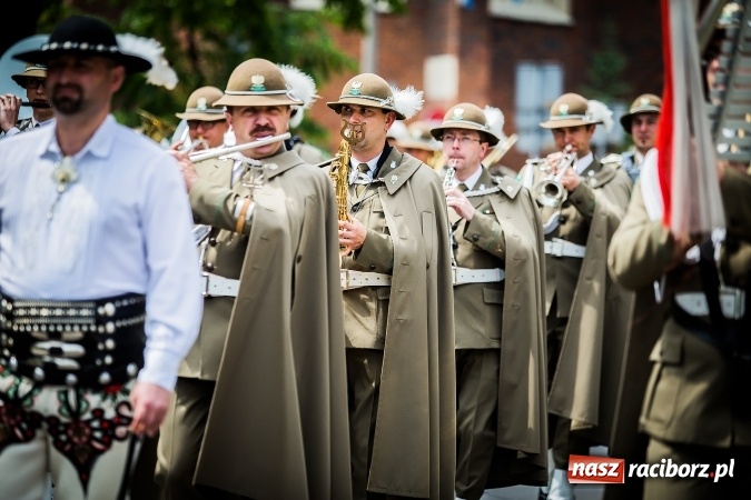 Zdjęcie w galerii na portalu naszraciborz.pl: Podhalańczycy w Raciborzu - FOTOREPORTAŻ z obchodów 25-lecia Straży Granicznej wiadomości z regionu