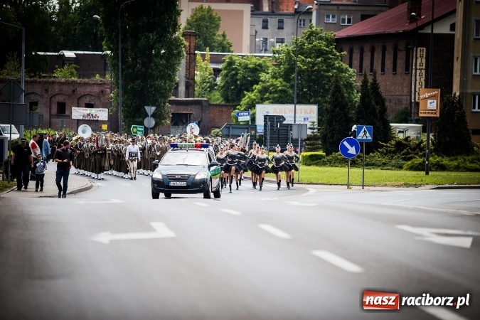 Zdjęcie w galerii na portalu naszraciborz.pl: Podhalańczycy w Raciborzu - FOTOREPORTAŻ z obchodów 25-lecia Straży Granicznej wiadomości z regionu