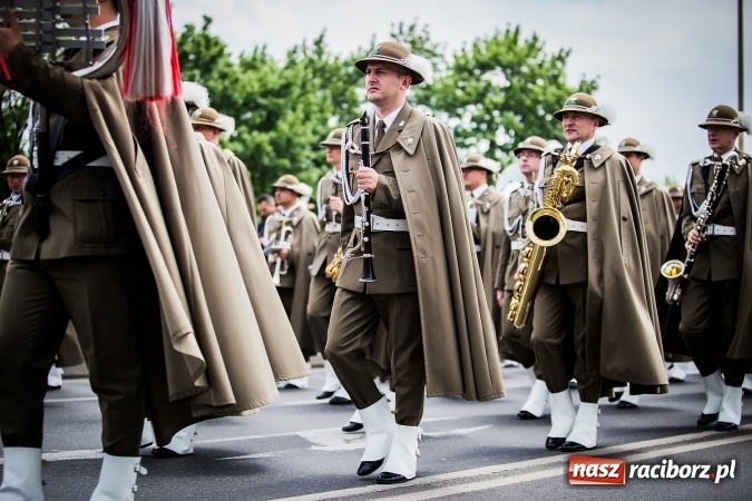 Zdjęcie w galerii na portalu naszraciborz.pl: Podhalańczycy w Raciborzu - FOTOREPORTAŻ z obchodów 25-lecia Straży Granicznej wiadomości z regionu