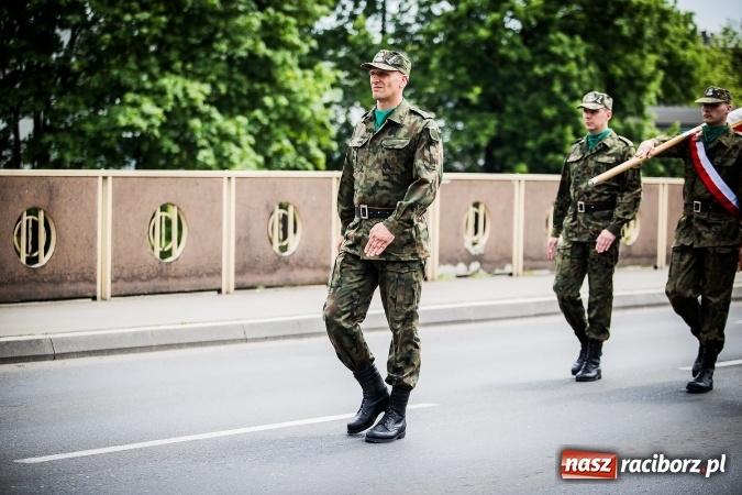 Zdjęcie w galerii na portalu naszraciborz.pl: Podhalańczycy w Raciborzu - FOTOREPORTAŻ z obchodów 25-lecia Straży Granicznej wiadomości z regionu