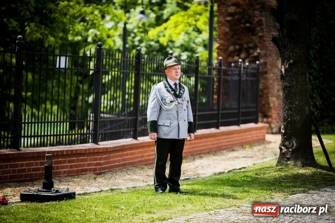 Zdjęcie w galerii na portalu naszraciborz.pl: Podhalańczycy w Raciborzu - FOTOREPORTAŻ z obchodów 25-lecia Straży Granicznej wiadomości z regionu