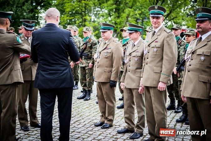 Zdjęcie w galerii na portalu naszraciborz.pl: Podhalańczycy w Raciborzu - FOTOREPORTAŻ z obchodów 25-lecia Straży Granicznej wiadomości z regionu