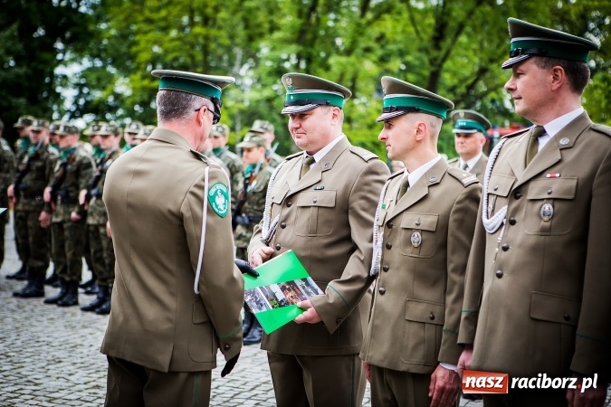 Zdjęcie w galerii na portalu naszraciborz.pl: Podhalańczycy w Raciborzu - FOTOREPORTAŻ z obchodów 25-lecia Straży Granicznej wiadomości z regionu