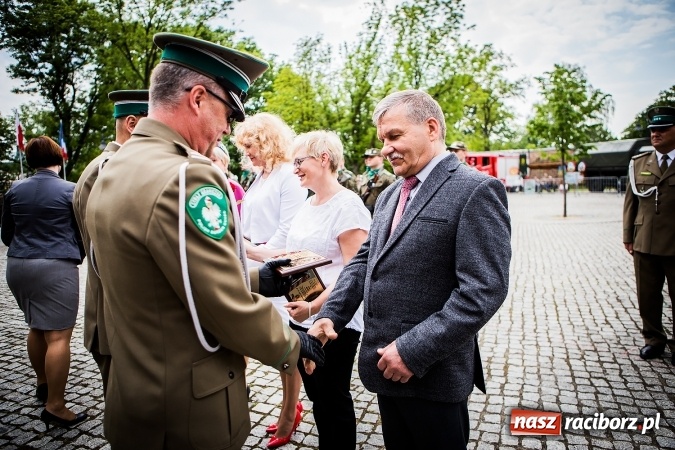 Zdjęcie w galerii na portalu naszraciborz.pl: Podhalańczycy w Raciborzu - FOTOREPORTAŻ z obchodów 25-lecia Straży Granicznej wiadomości z regionu