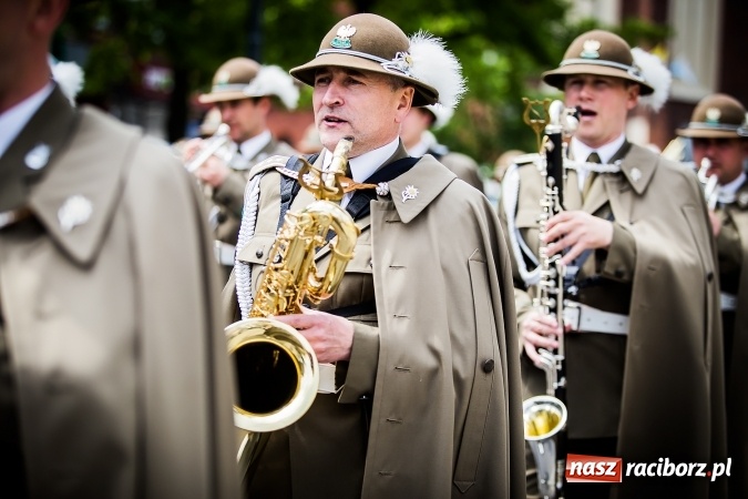 Zdjęcie w galerii na portalu naszraciborz.pl: Podhalańczycy w Raciborzu - FOTOREPORTAŻ z obchodów 25-lecia Straży Granicznej wiadomości z regionu