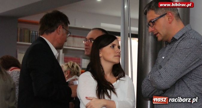 Zdjęcie w galerii na portalu naszraciborz.pl: Rozwijamy skrzydła Polski lokalnej - debata w raciborskiej bibliotece wiadomości z regionu