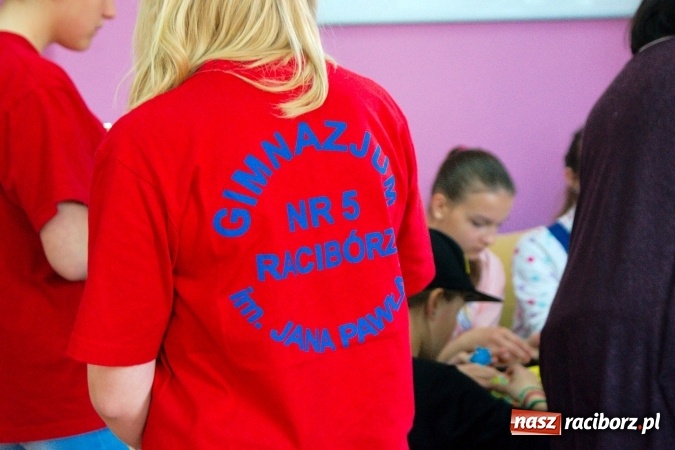 Zdjęcie w galerii na portalu naszraciborz.pl: Piknik naukowy z okazji Dni Otwartych G5 wiadomości z regionu