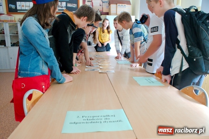 Zdjęcie w galerii na portalu naszraciborz.pl: Piknik naukowy z okazji Dni Otwartych G5 wiadomości z regionu