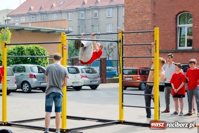 Zdjęcie w galerii na portalu naszraciborz.pl: Piknik naukowy z okazji Dni Otwartych G5 wiadomości z regionu
