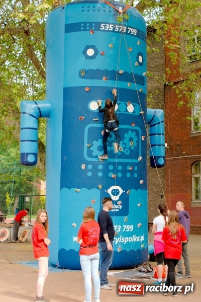 Zdjęcie w galerii na portalu naszraciborz.pl: Piknik naukowy z okazji Dni Otwartych G5 wiadomości z regionu