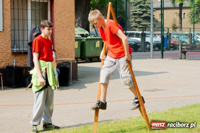 Zdjęcie w galerii na portalu naszraciborz.pl: Piknik naukowy z okazji Dni Otwartych G5 wiadomości z regionu