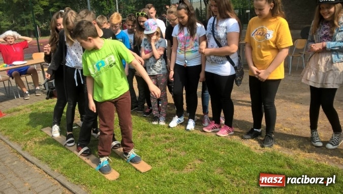 Zdjęcie w galerii na portalu naszraciborz.pl: Piknik naukowy z okazji Dni Otwartych G5 wiadomości z regionu