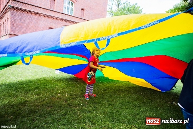 Zdjęcie w galerii na portalu naszraciborz.pl: Moc atrakcji na Integracyjnym Pikniku Rodzinnym wiadomości z regionu