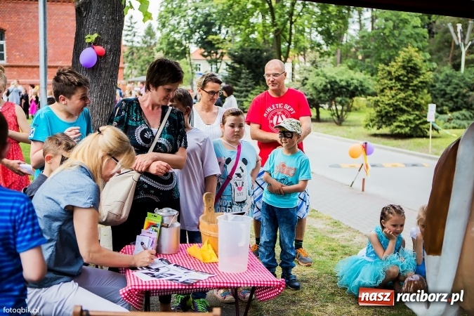 Zdjęcie w galerii na portalu naszraciborz.pl: Moc atrakcji na Integracyjnym Pikniku Rodzinnym wiadomości z regionu