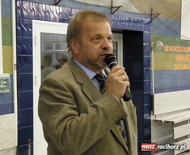 Zdjęcie w galerii na portalu naszraciborz.pl: Młodzi pływacy walczyli o medale wiadomości z regionu