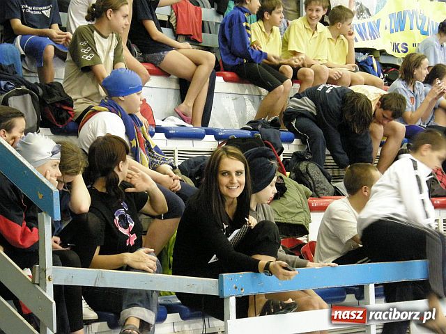 Zdjęcie w galerii na portalu naszraciborz.pl: Młodzi pływacy walczyli o medale wiadomości z regionu