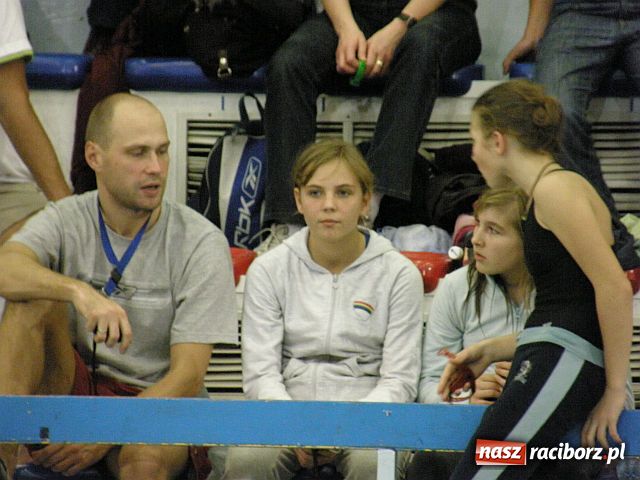 Zdjęcie w galerii na portalu naszraciborz.pl: Młodzi pływacy walczyli o medale wiadomości z regionu