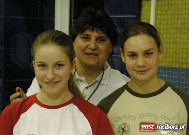 Zdjęcie w galerii na portalu naszraciborz.pl: Młodzi pływacy walczyli o medale wiadomości z regionu