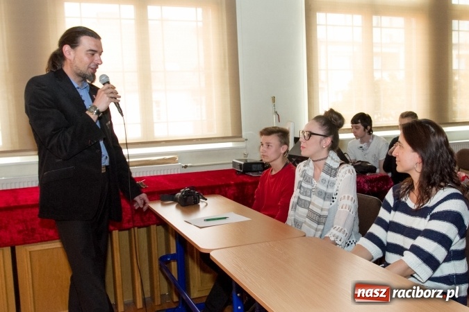 Zdjęcie w galerii na portalu naszraciborz.pl: Raciborskie You Can Dance w G5  wiadomości z regionu