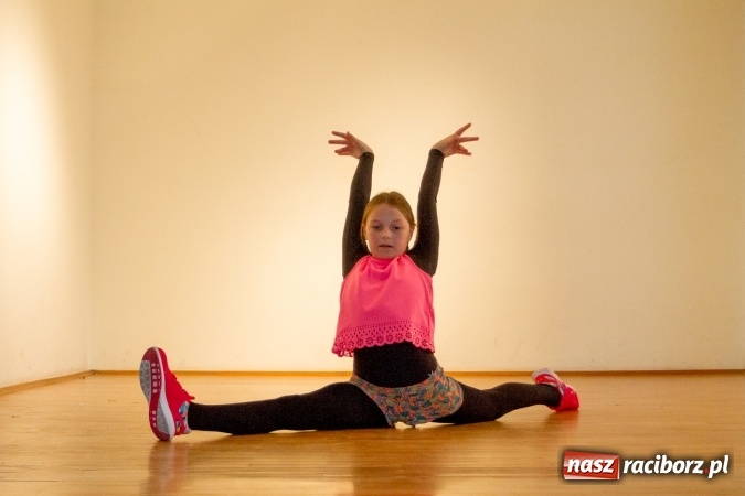 Zdjęcie w galerii na portalu naszraciborz.pl: Raciborskie You Can Dance w G5  wiadomości z regionu