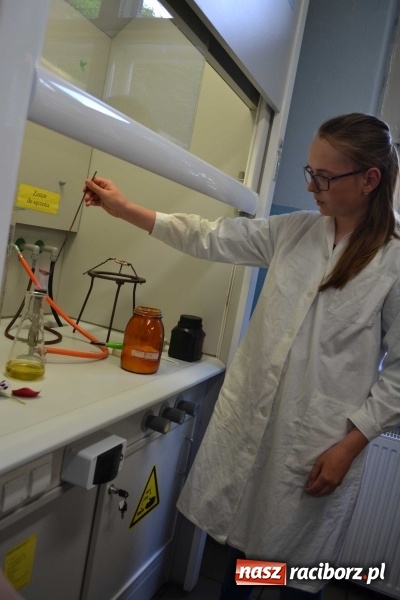 Zdjęcie w galerii na portalu naszraciborz.pl: Chemia wody atrakcyjna dla gimnazjalist&oacute;w wiadomości z regionu
