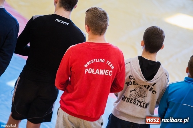 Zdjęcie w galerii na portalu naszraciborz.pl: Międzynarodowe Mistrzostwa Polski kadetów i juniorów w zapasach w stylu wolnym wiadomości z regionu