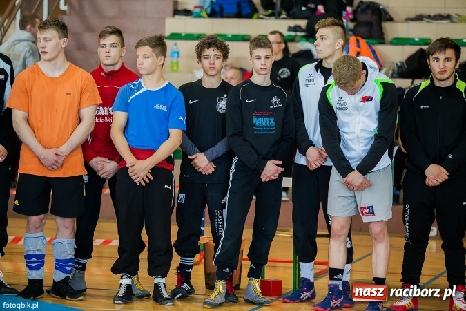 Zdjęcie w galerii na portalu naszraciborz.pl: Międzynarodowe Mistrzostwa Polski kadetów i juniorów w zapasach w stylu wolnym wiadomości z regionu