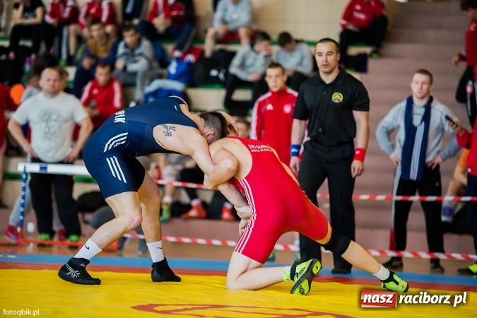 Zdjęcie w galerii na portalu naszraciborz.pl: Międzynarodowe Mistrzostwa Polski kadetów i juniorów w zapasach w stylu wolnym wiadomości z regionu