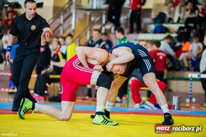Zdjęcie w galerii na portalu naszraciborz.pl: Międzynarodowe Mistrzostwa Polski kadetów i juniorów w zapasach w stylu wolnym wiadomości z regionu