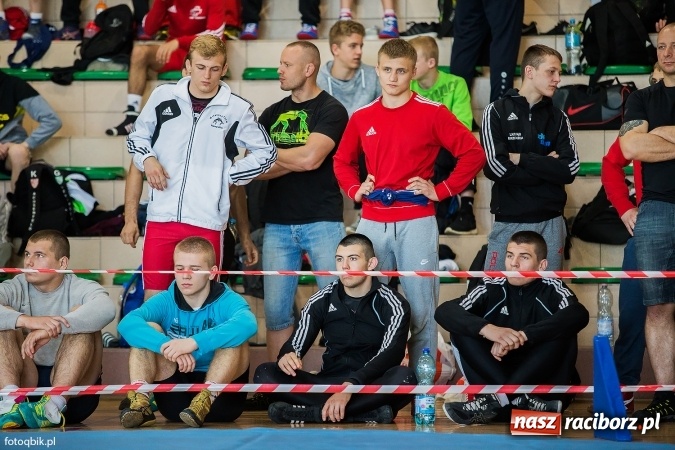 Zdjęcie w galerii na portalu naszraciborz.pl: Międzynarodowe Mistrzostwa Polski kadetów i juniorów w zapasach w stylu wolnym wiadomości z regionu
