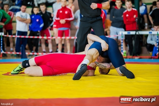 Zdjęcie w galerii na portalu naszraciborz.pl: Międzynarodowe Mistrzostwa Polski kadetów i juniorów w zapasach w stylu wolnym wiadomości z regionu