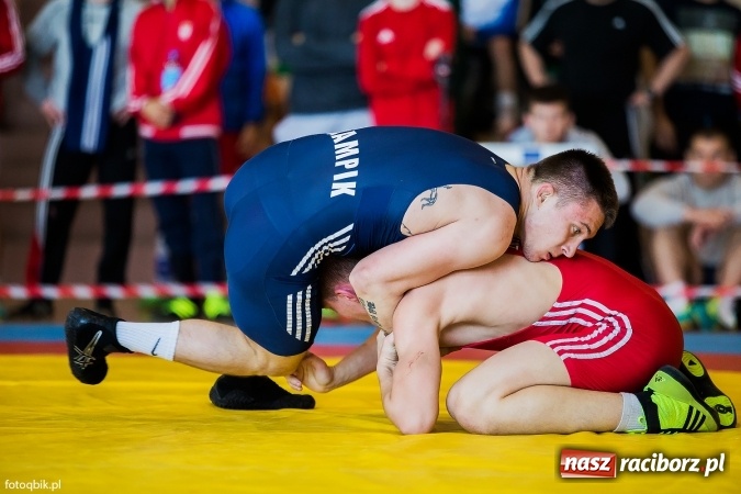 Zdjęcie w galerii na portalu naszraciborz.pl: Międzynarodowe Mistrzostwa Polski kadetów i juniorów w zapasach w stylu wolnym wiadomości z regionu