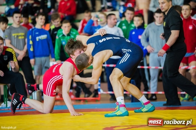 Zdjęcie w galerii na portalu naszraciborz.pl: Międzynarodowe Mistrzostwa Polski kadetów i juniorów w zapasach w stylu wolnym wiadomości z regionu
