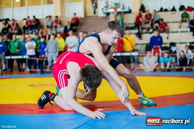 Zdjęcie w galerii na portalu naszraciborz.pl: Międzynarodowe Mistrzostwa Polski kadetów i juniorów w zapasach w stylu wolnym wiadomości z regionu