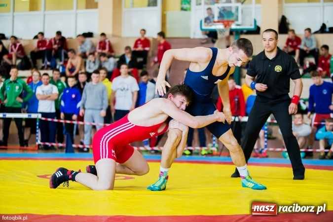 Zdjęcie w galerii na portalu naszraciborz.pl: Międzynarodowe Mistrzostwa Polski kadetów i juniorów w zapasach w stylu wolnym wiadomości z regionu