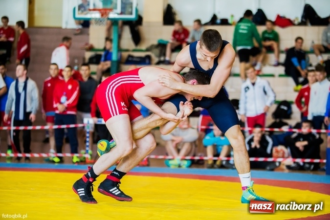 Zdjęcie w galerii na portalu naszraciborz.pl: Międzynarodowe Mistrzostwa Polski kadetów i juniorów w zapasach w stylu wolnym wiadomości z regionu